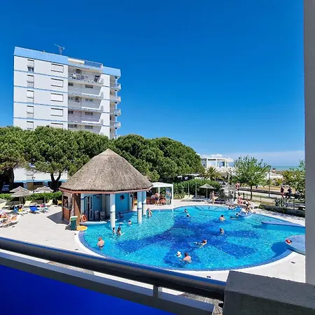 Ashanti Aparthotel Wellness&Spa Bibione Exterior photo